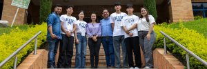 UDES fortalece la internacionalización con visita de voluntarios coreanos
