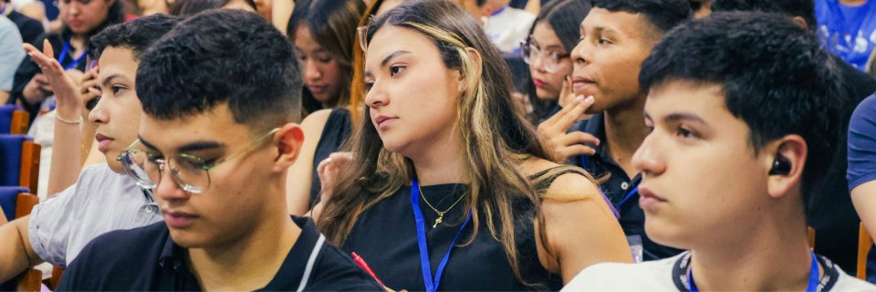 Educaci&oacute;n Continua UDES fortaleci&oacute; la formaci&oacute;n profesional con siete eventos acad&eacute;micos durante abril de 2026