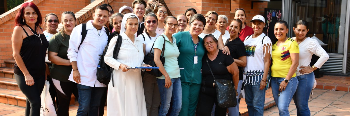 Programa de Enfermería de la UDES Cúcuta fortaleció el rol del cuidador con ‘Maquilando Felicidad’