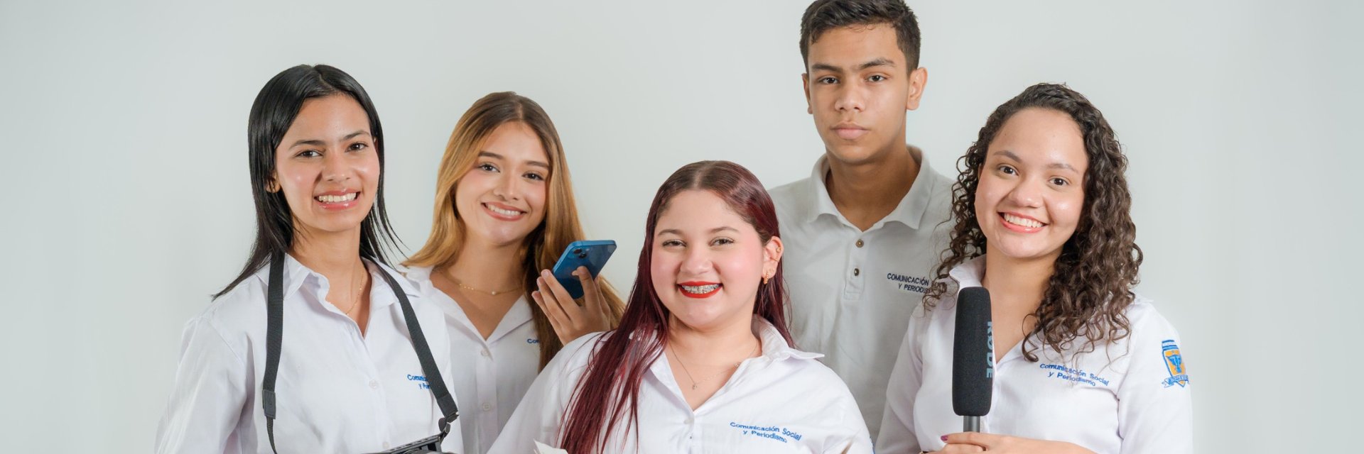 Estudia Comunicación Social y Periodismo en la UDES con el 40 % de descuento