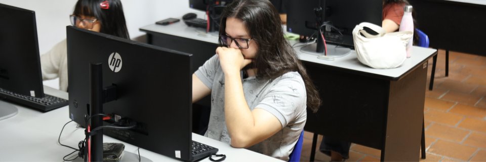 Jornada de medici&oacute;n del 50% deja insumos clave para fortalecer la calidad acad&eacute;mica