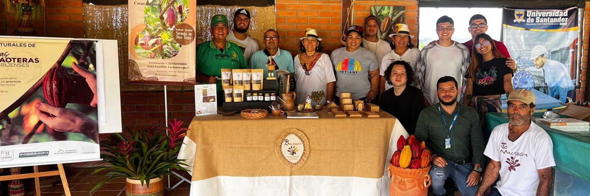 Exposición fotográfica en Bucaramanga revive la memoria colectiva de las familias cacaoteras de Santander