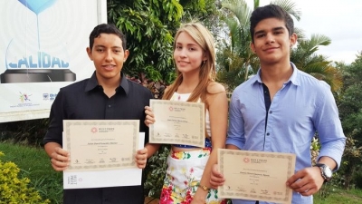 Estudiantes de la Universidad de Santander, aportan soluciones para resolver problemas globales