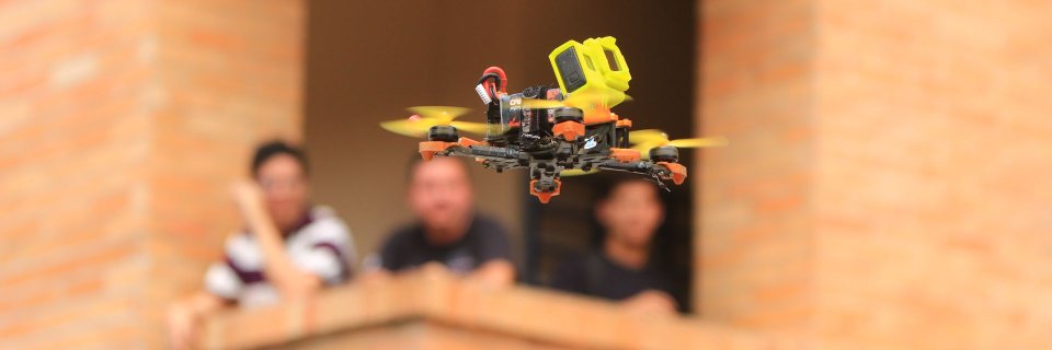 Vea en imágenes el show de drones que cautivó a los asistentes del ‘DigitalFest UDES’