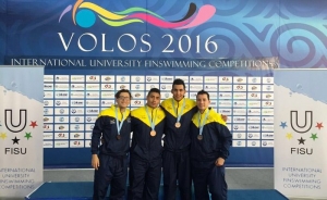 Frank Ramirez, medalla de bronce en relevos 4x50 metros en Campeonato Mundial de Universidades