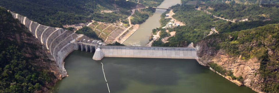 Experto UDES analiza los 'elefantes blancos' energ&eacute;ticos y su impacto en Santander y Colombia