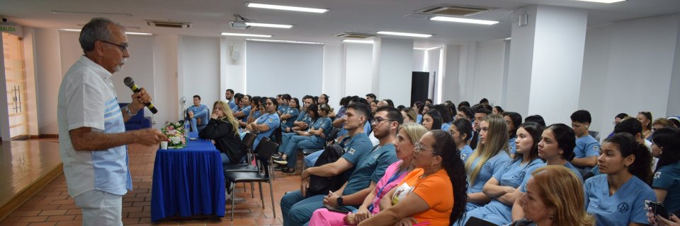 ‘Somos lo que nuestras bacterias hacen con lo que comemos’, doctor Uriel Navarro Uribe