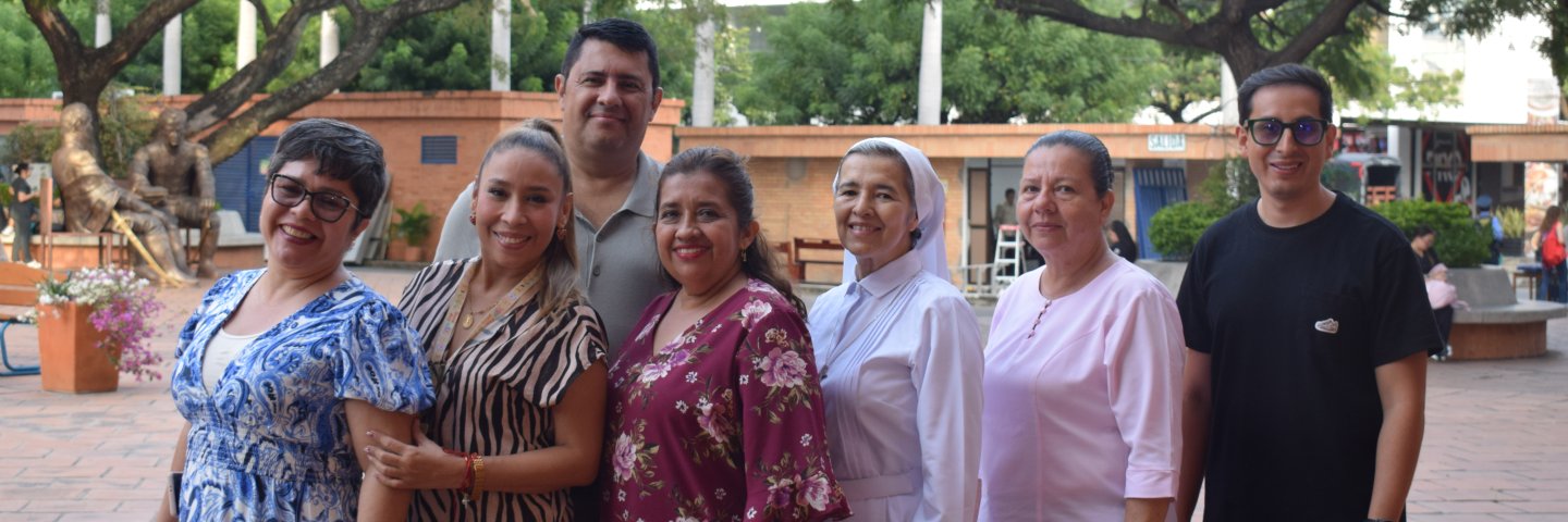 UDES Cúcuta sigue fortaleciendo comunidades con Maquilando Felicidad