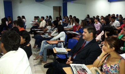 Estudiantes participaron en socialización de actividades de evaluación del programa de Administración de Negocios Internacionales