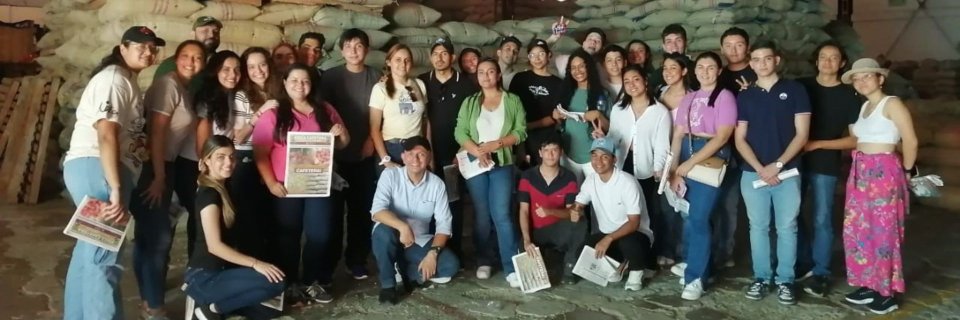 Estudiantes de Administración de Negocios Internacionales de la UDES realizan exitosa visita técnica en San Gil