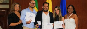Programa de Derecho UDES entrega reconocimientos a la excelencia académica