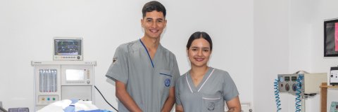 Programa de Instrumentación Quirúrgica UDES recibe renovación de Acreditación en Alta Calidad por ocho años