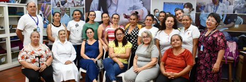 Programa de Terapia Ocupacional fortalece el autocuidado de cuidadores a través del arte