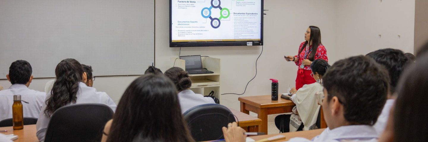 UDES y SENA fortalecen su alianza con jornada de capacitación en facturación electrónica