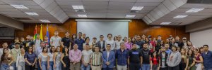 UDES inauguró la Semana Mundial del Inversionista 2025 con debate sobre inteligencia artificial y formación ética