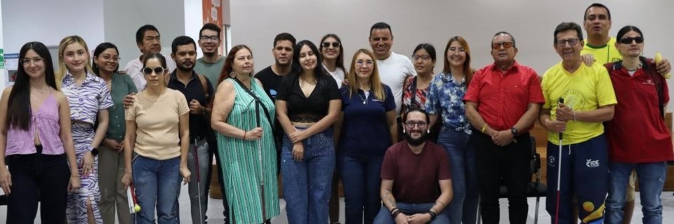 UDES crea junto a personas con discapacidad visual materiales accesibles sobre derechos laborales en Bucaramanga