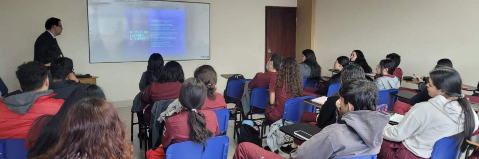 Clase magistral de cirugía de mano fortalece la formación en UDES Bogotá
