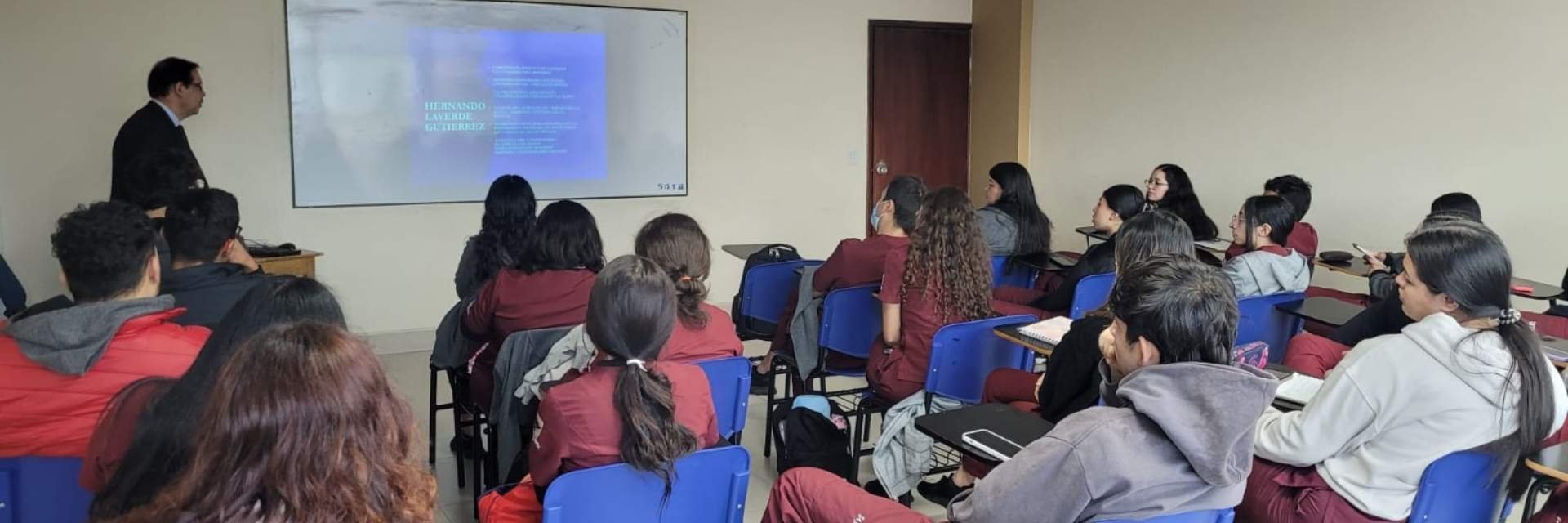 Clase magistral de cirugía de mano fortalece la formación en UDES Bogotá