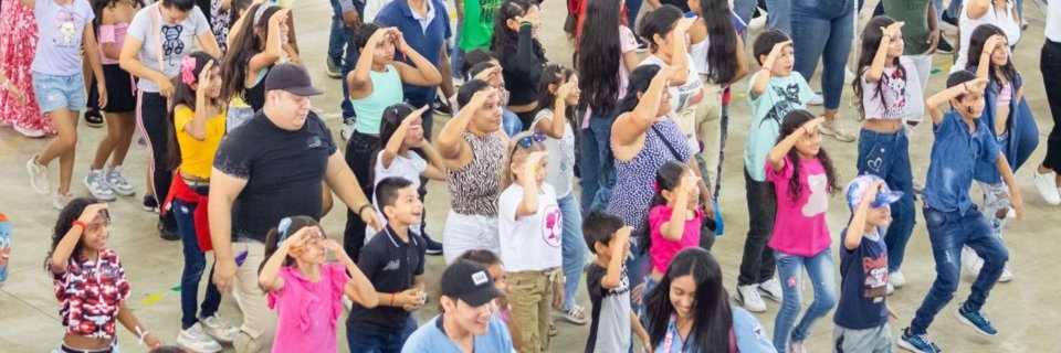 UDES con su Programa MIUDES y aliados, llevó mensaje de paz a niños del barrio Colorados de Bucaramanga