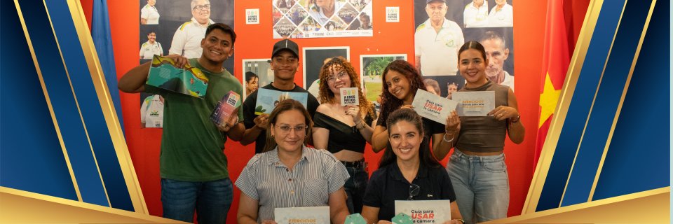 Diseño Gráfico y Fisioterapia UDES se unen en ‘Memorias Compartidas’, una exposición que visibiliza a los adultos mayores de Los Patios