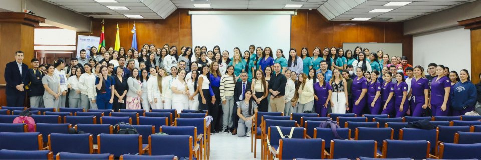 Estudiantes fortalecen su formaci&oacute;n investigativa en encuentro institucional de semilleros