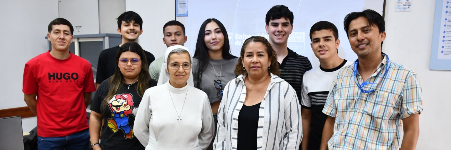 Maquilando Felicidad acerca la tecnología a la comunidad a través del aprendizaje