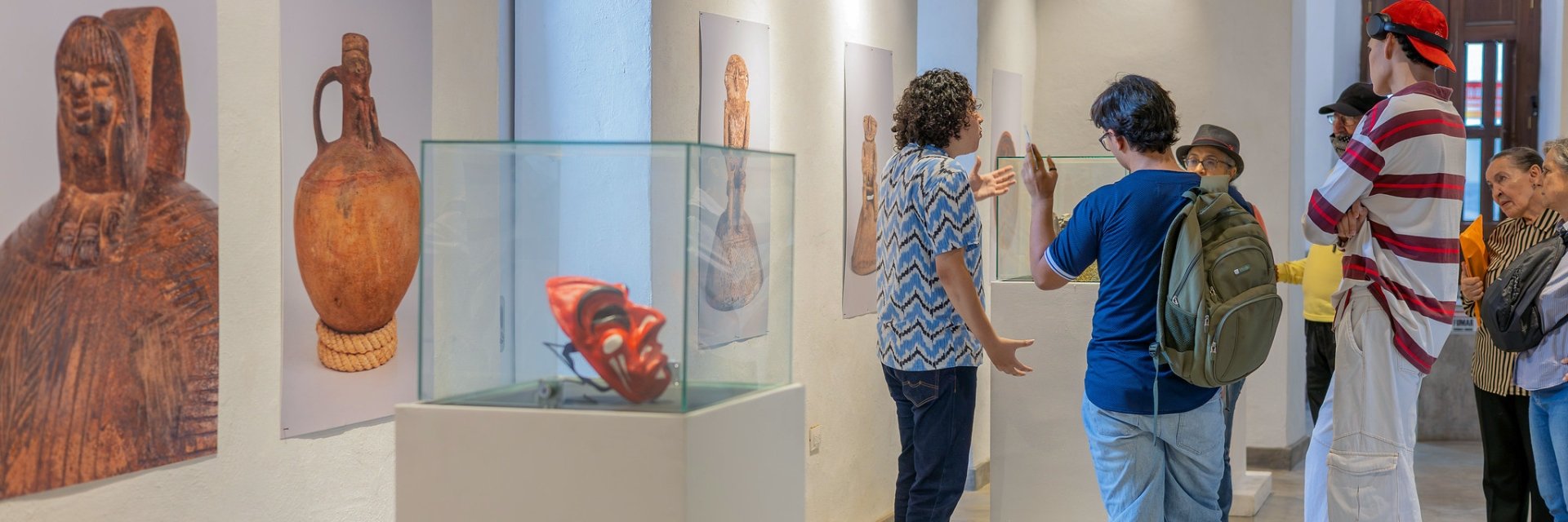 UDES presentó en la Casa Museo Galán la exposición 'Un sorbo de saberes fermentados'