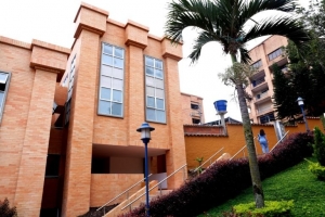 800 estudiantes beneficiados con el nuevo edificio de laboratorios de ingeniería