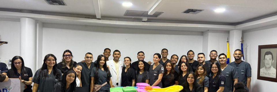 Programa de Medicina UDES lidera curso de maternidad y paternidad responsable