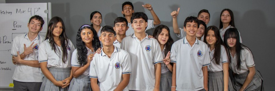 Fotos: Jóvenes de Lebrija y Bucaramanga se inspiran en la UDES para forjar su futuro