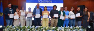 La UDES exaltó a sus graduados destacados por su liderazgo en múltiples sectores 