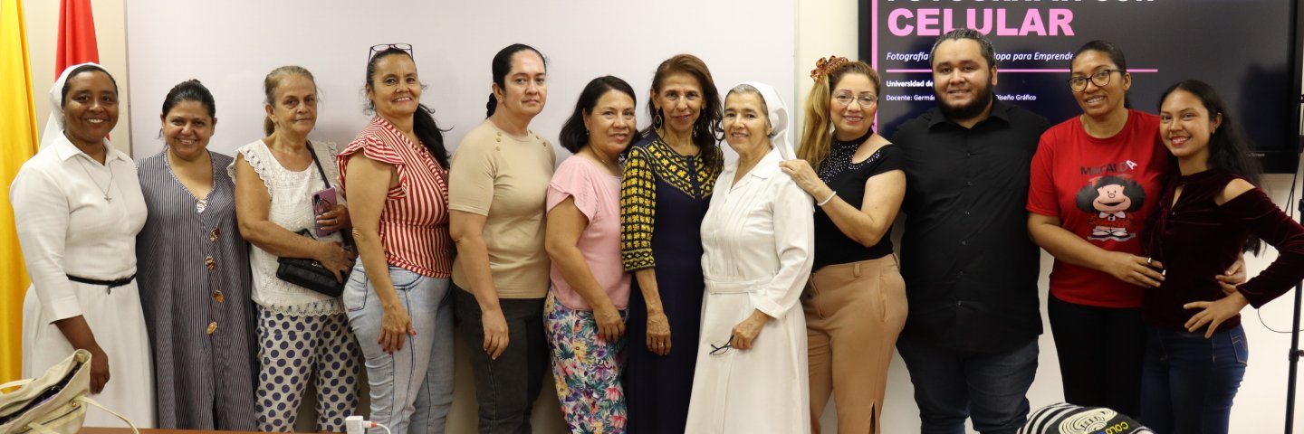 ‘Maquilando Felicidad’ de la UDES Cúcuta impulsa el emprendimiento femenino con talleres de marca, diseño y fotografía