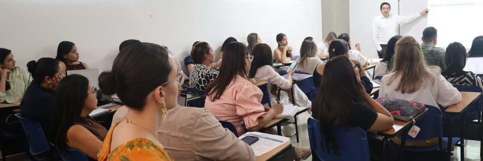 Avanzan jornadas de sensibilizaci&oacute;n del PEI y  transformaci&oacute;n curricular