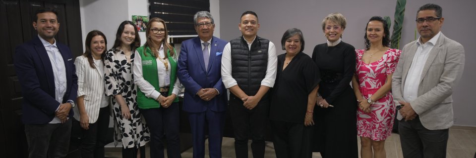 UDES firma convenio para el fortalecimiento de la salud y educación en Girón