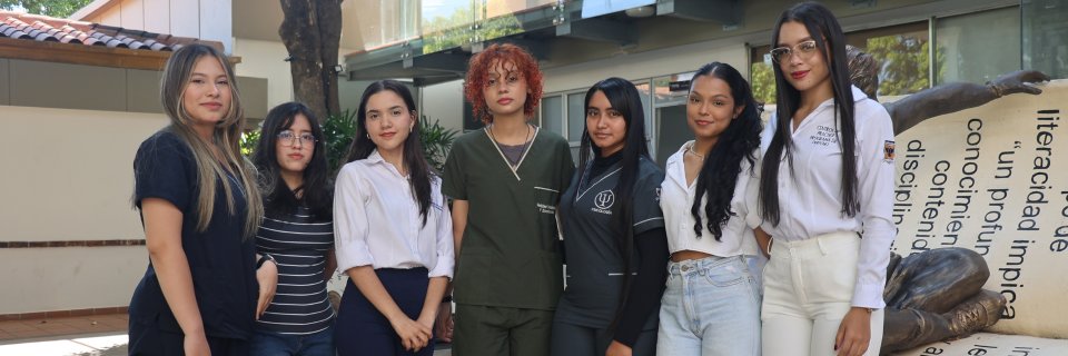 Excelencia acad&eacute;mica que inspira: estudiantes se destacan con los mejores promedios
