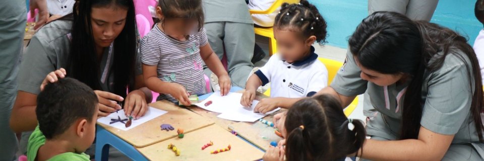 Estudiantes y profesores de Instrumentación Quirúrgica realizan acompañamiento a niños de la Fundación Posada el Peregrino