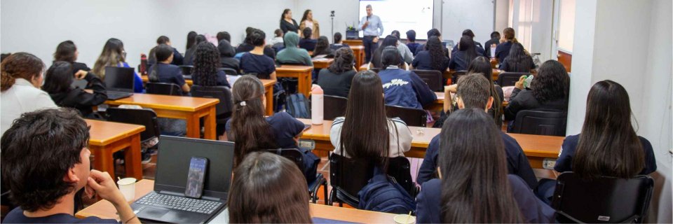 Departamento de Ciencias Naturales de la UDES realiza cierre de caso cl&iacute;nico bajo la metodolog&iacute;a de Aprendizaje Basado en Problemas (ABP)