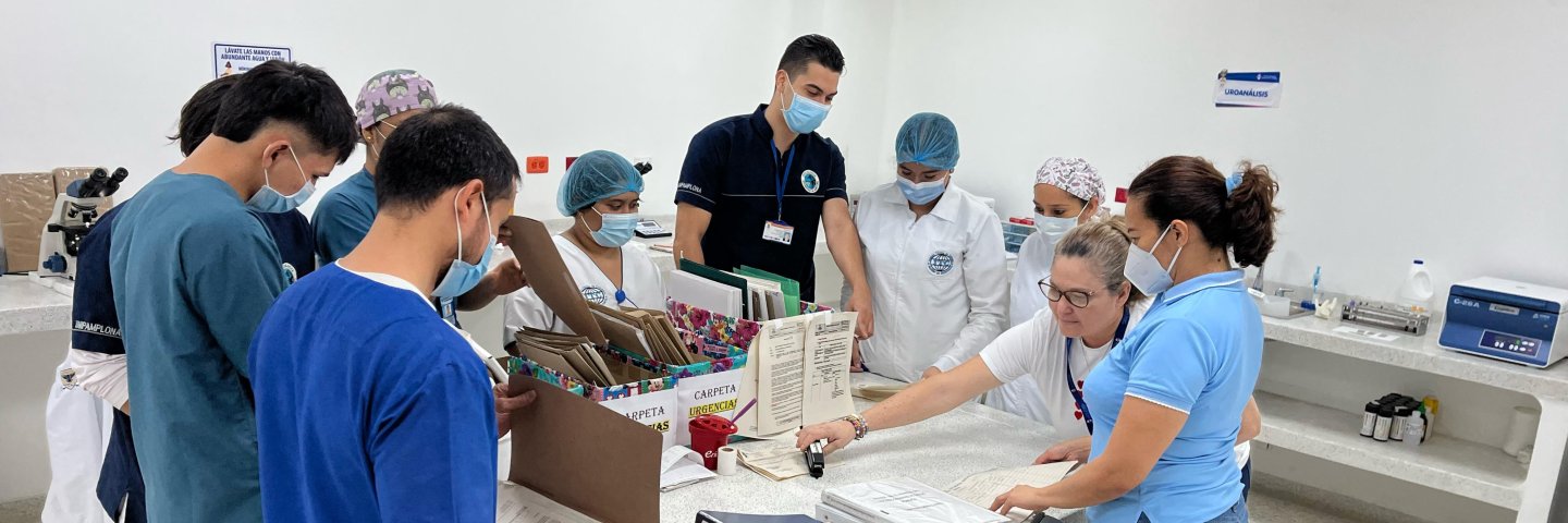 Estudiantes de la UDES Cúcuta participaron en evaluación de criterios en el Laboratorio Clínico de El Zulia