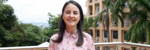 Profesora de la Universidad de Sevilla en España, realiza movilidad en la UDES