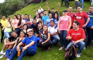 Programa de Administración de Negocios Internacionales lideró caminata al sendero UDES