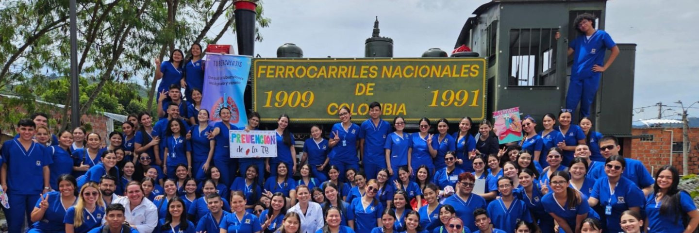 Estudiantes de Enfermería UDES lideraron exitosa jornada de salud en el barrio Café Madrid de Bucaramanga