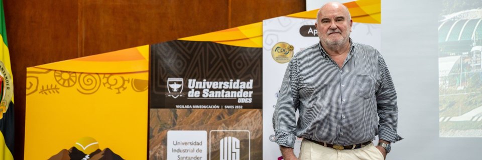 Académico argentino Eduardo Rosello alienta a jóvenes investigadores a cuestionar y mejorar los conocimientos existentes en geología