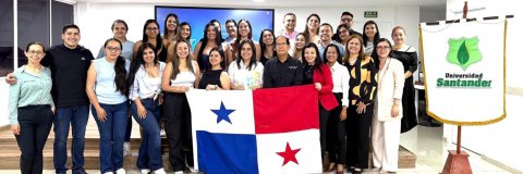 Movilidad académica en Panamá fortalece la formación de posgrados en salud de la UDES