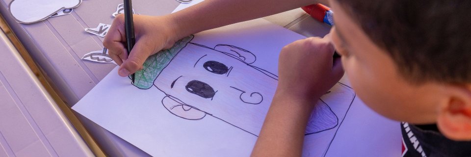 La exposición ‘Caricartoons’ cerró con creatividad el curso vacacional de dibujo y caricatura de Educación Continua UDES